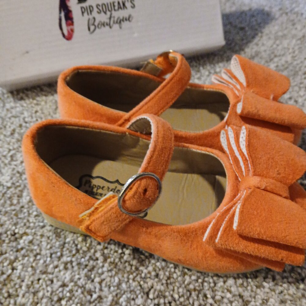 Orange Piperdoodle Bow Shoes - Picture 2 of 3